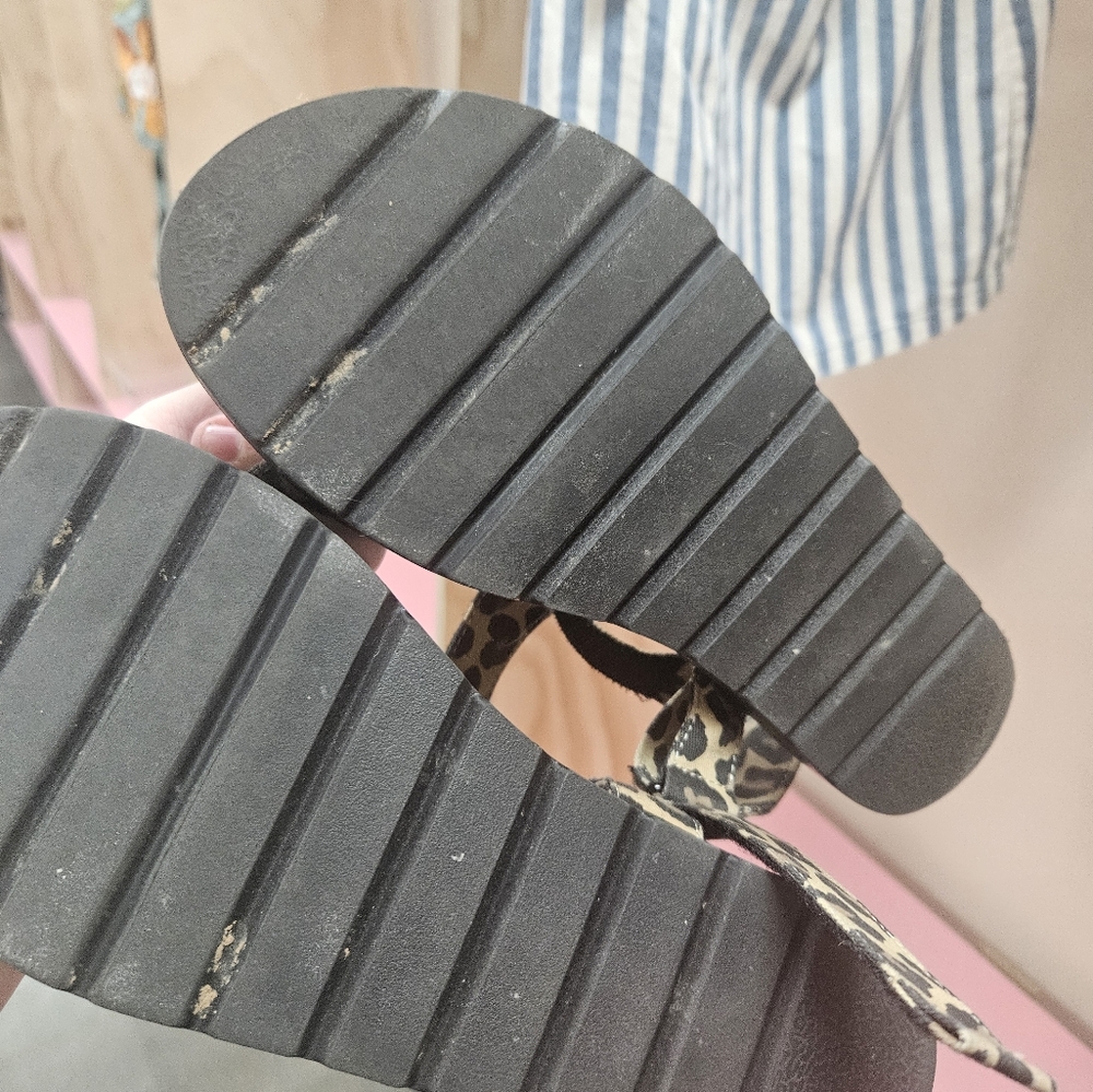 Torrid 10wide adjustable sandals